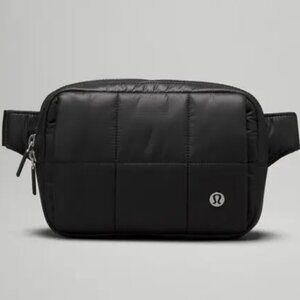 Lululemon quilted belt/hand warmer bag